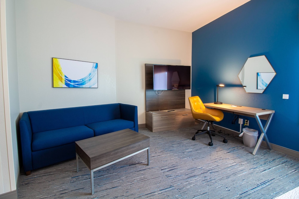 Holiday Inn Express Leland Wilmington Area by IHG - photo 10