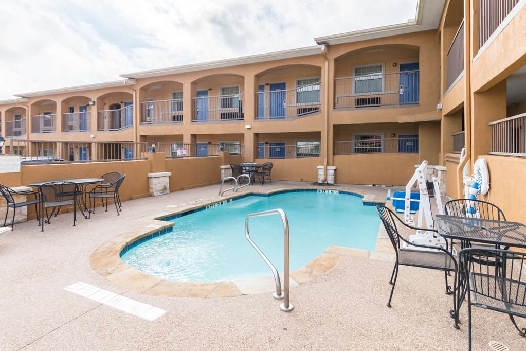 Motel6 Alvarado TX - photo 4