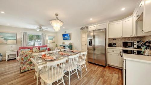 Canal Lower Gorgeous 3 bed 3 bath near SK Village - photo 33