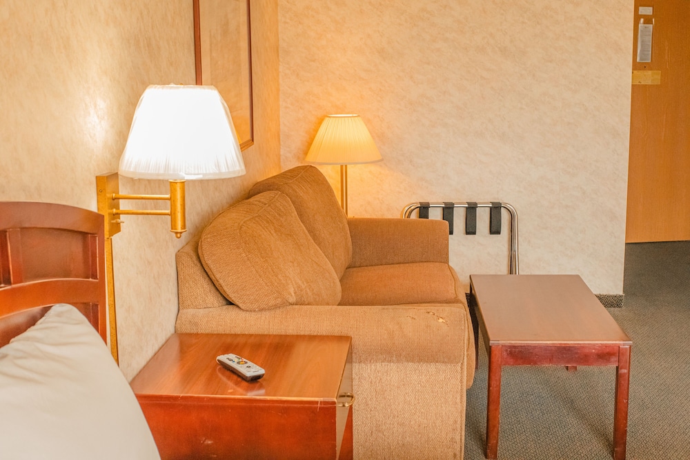 Colfax Inn - photo 31