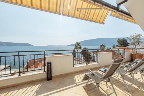Apartment Penthouse Savina — 4-Star Luxury Hotel in Herceg-Novi, Montenegro