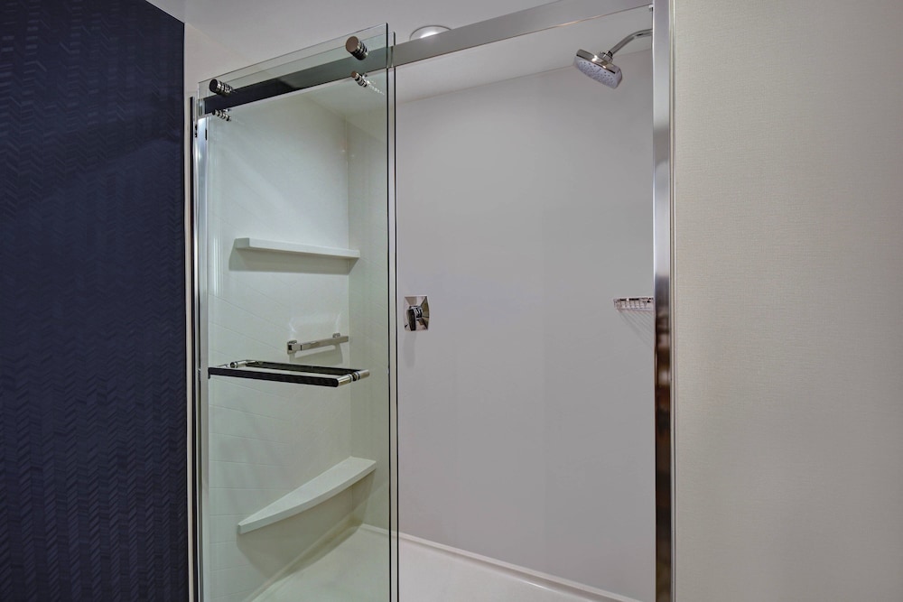 Fairfield Inn & Suites by Marriott Mansfield - photo 22