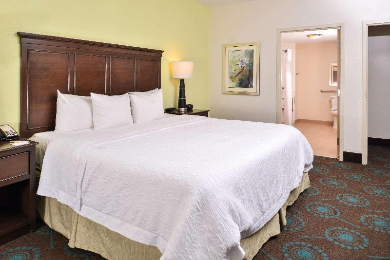 Hampton Inn & Suites Newport News - photo 123