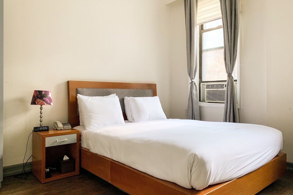 Midtown West Hotel - photo 18