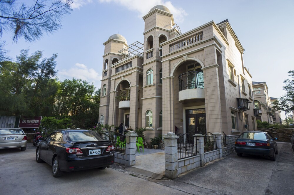 Red Tomato Modern Branch in Jincheng, People's Republic of China
