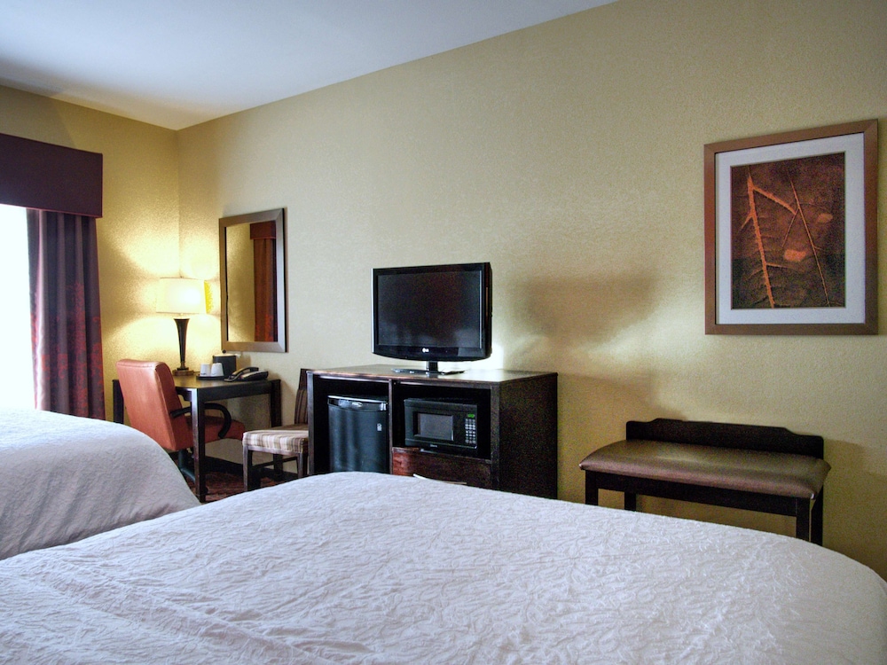 Hampton Inn & Suites Elk City - photo 10