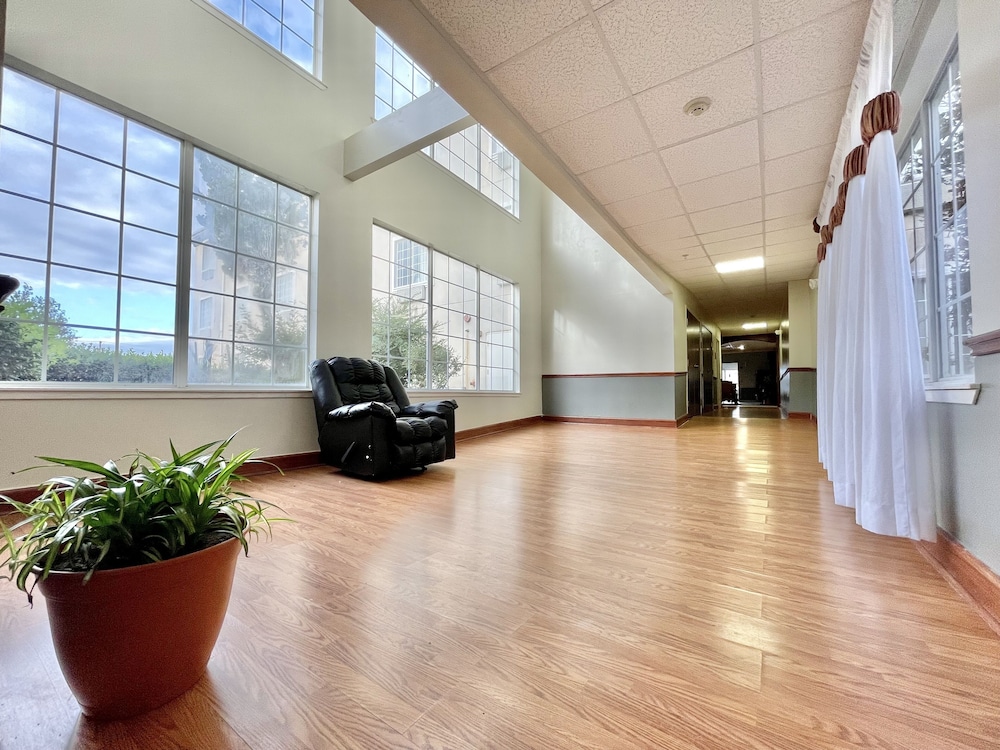 FairBridge Inn & Suites Cleburne - photo 36