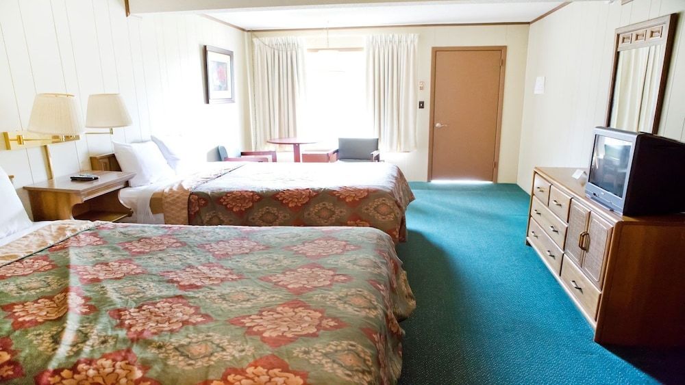 Table Rock Resorts At The Rocks Resort - photo 23