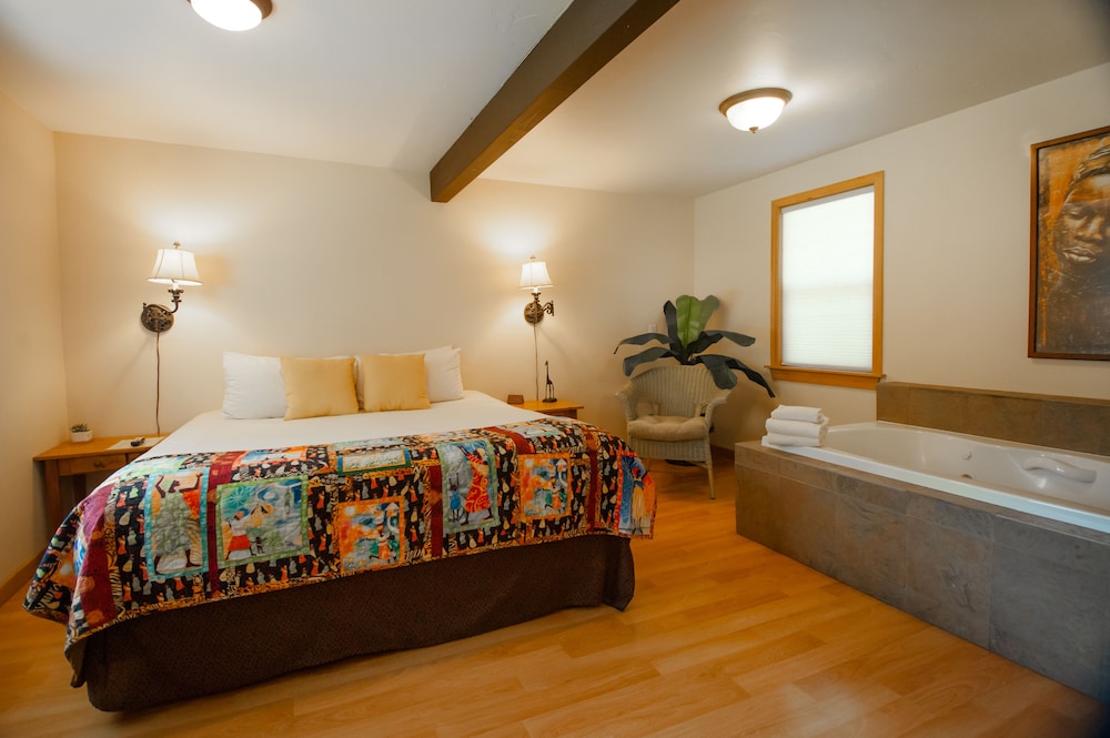 The Islander Inn - photo 9