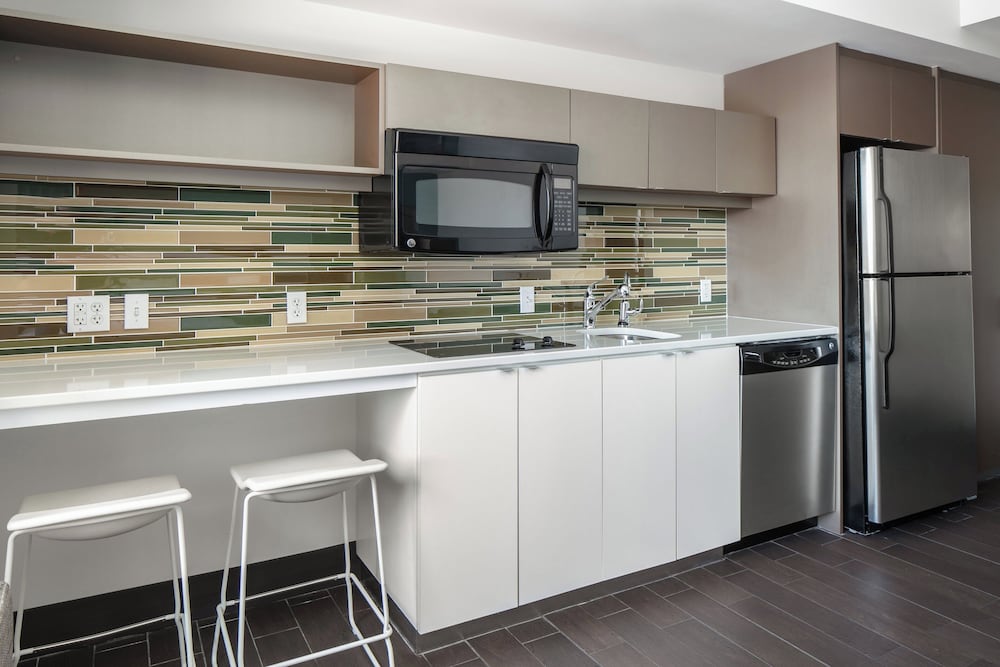 Element Omaha Midtown Crossing - photo 21