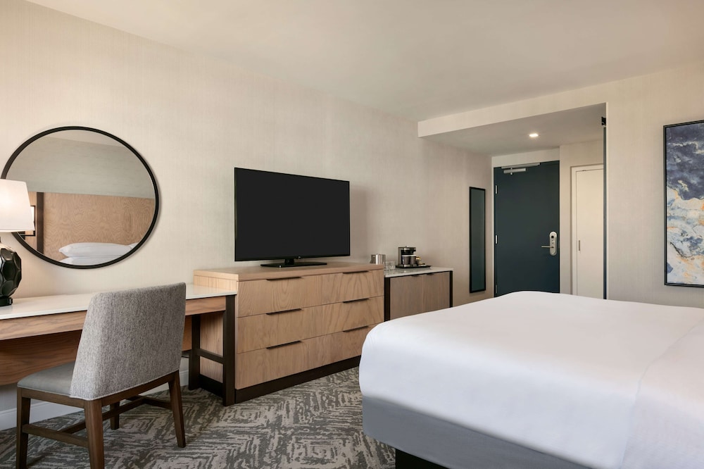 DoubleTree by Hilton Canton Downtown - photo 7