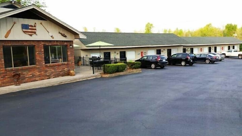 Kentucky Lake Inn - photo 15