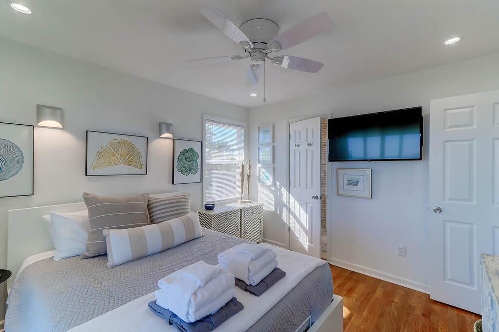 1619 E Ashley Namastay Oceanfront 4 Bedrooms - photo 9