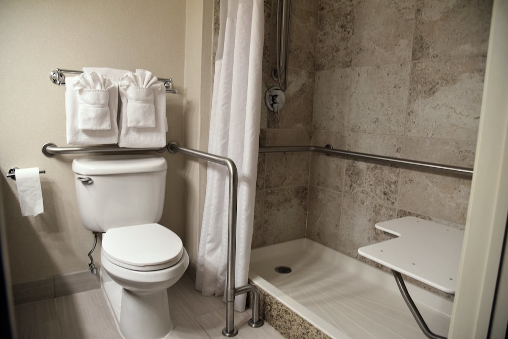 Spark by Hilton Akron Fairlawn - photo 12