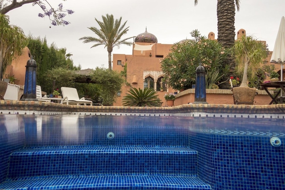 Casa Rural Palacete Arabe Albanta — 4-Star Luxury Hotel in Vera, Spain