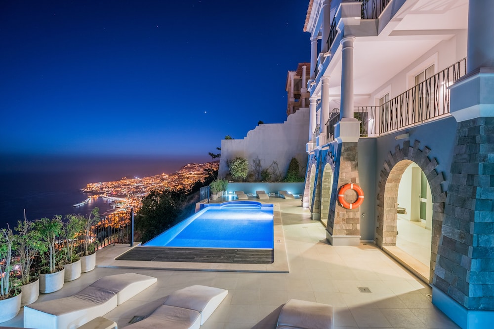 Villa La Terrasse Palheiro Village — 4-Star Luxury Hotel in Funchal, Portugal