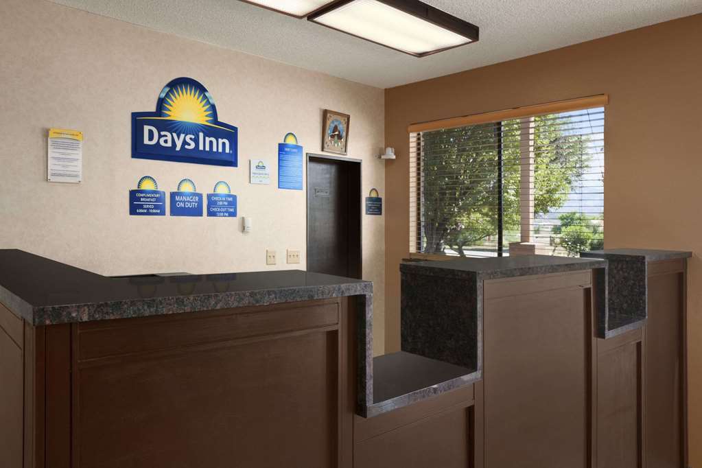 Days Inn by Wyndham Cortez - photo 9