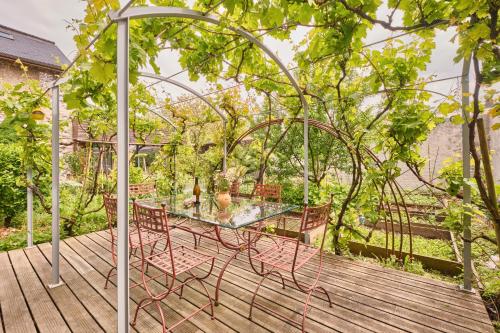 Chateau De Merande pet-friendly hotel Saint-Alban-Leysse