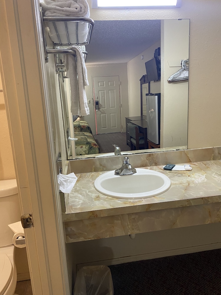 Century inn motel - photo 13