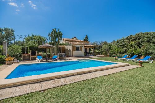 Can Corretja - carbon neutral hotel in Pollenca