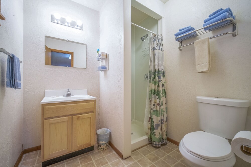 Bear Paw Lodge & Vacation Homes - photo 56