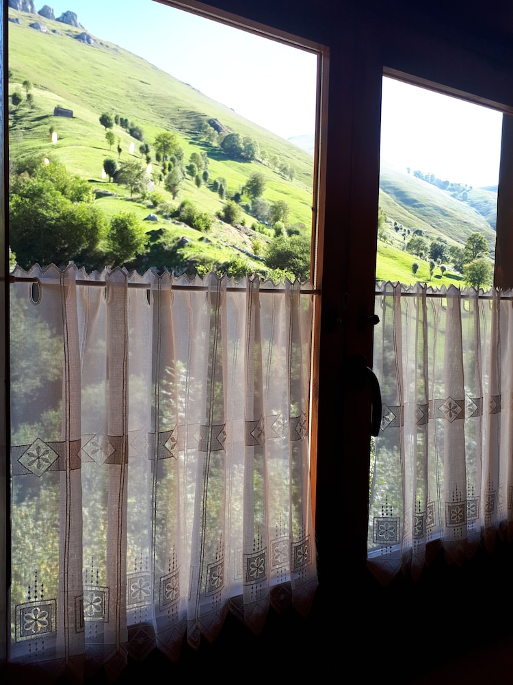 Posada La Vieja Escuela — hotel in Villacarriedo