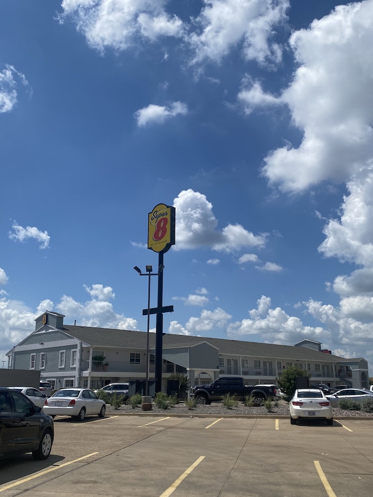 Super 8 by Wyndham Terrell - photo 13
