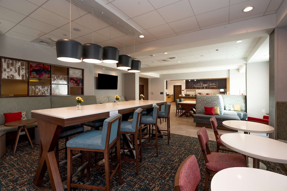 Hampton Inn by Hilton Needles - photo 20