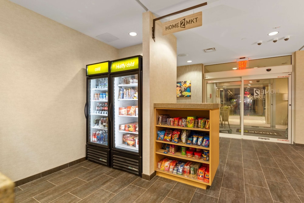 Home2 Suites by Hilton Newark Airport - photo 18