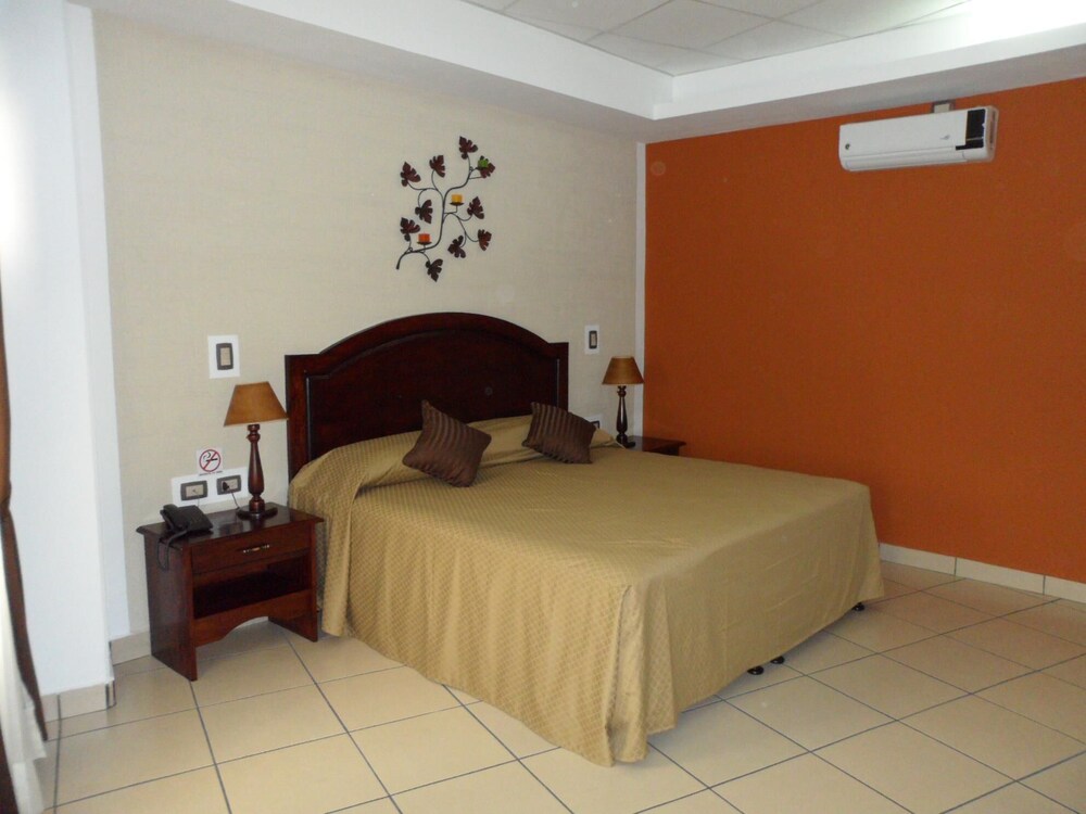 Hotel Y Restaurante Costa Verde Mazatenango — Mazatenango