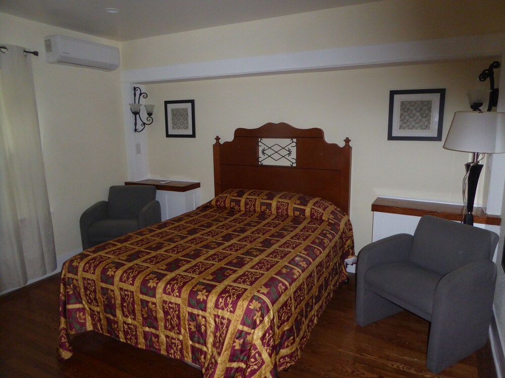 Oceana Marina Vacation Rental - photo 8