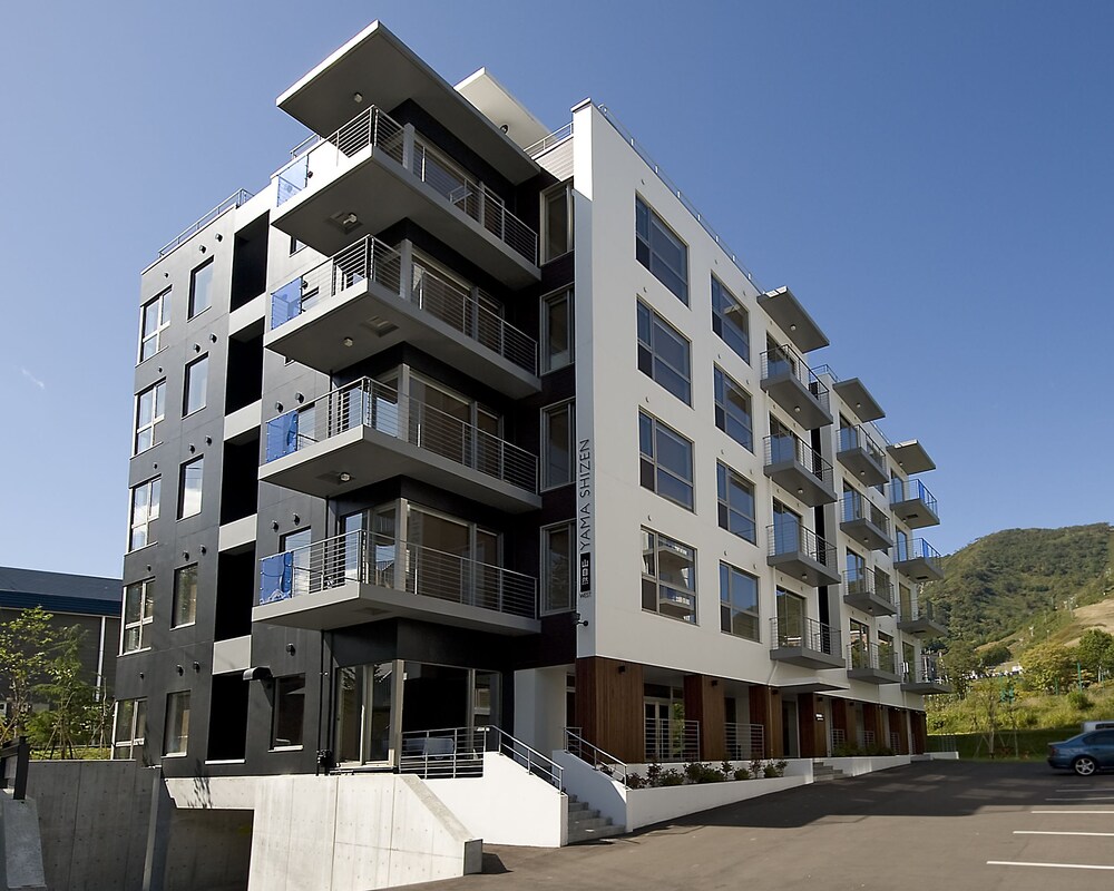 Yama Shizen - carbon neutral hotel in Unknown City