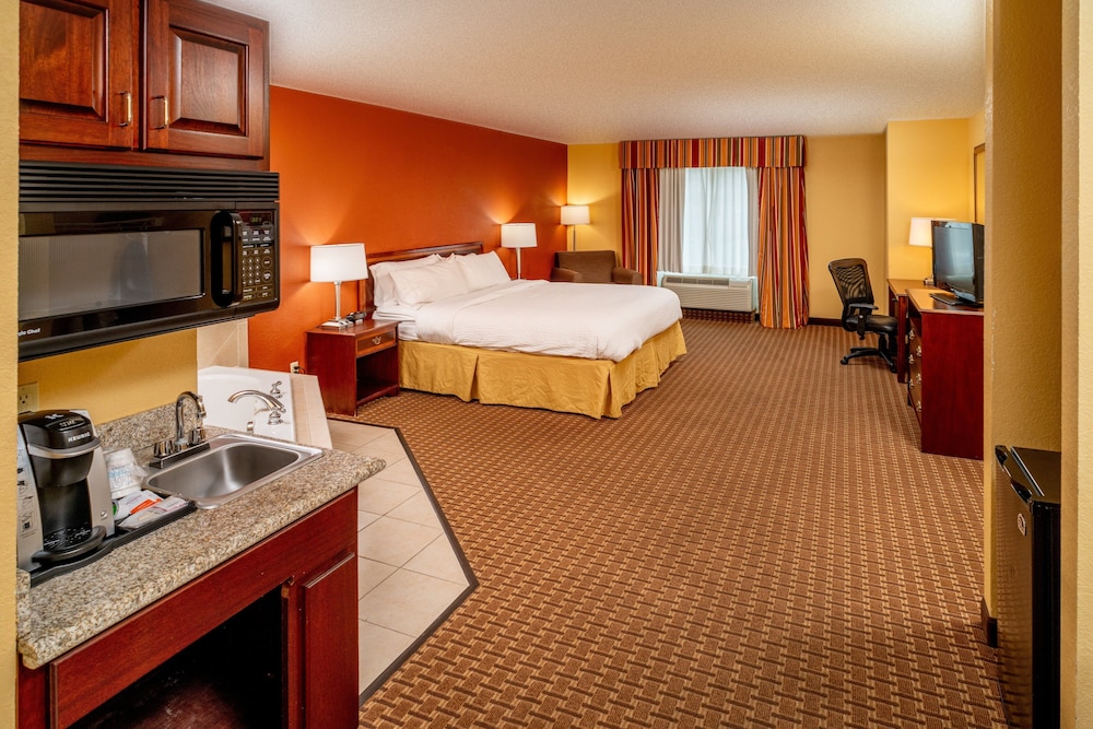 Holiday Inn Express Hotel & Suites Hazard by IHG - photo 11