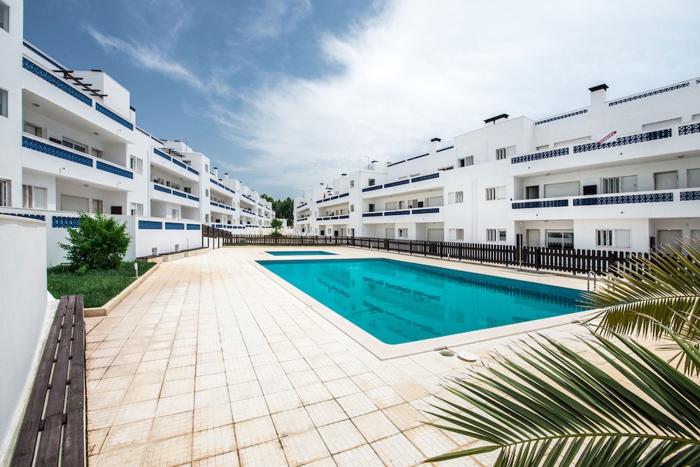 La Surferia - carbon neutral hotel in Suances