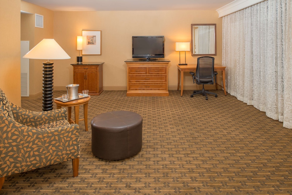 Hilton Seattle Airport & Conference Center - photo 21
