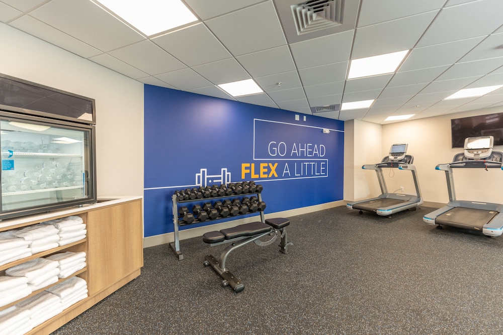 Holiday Inn Express & Suites Charlottesville by IHG - photo 88