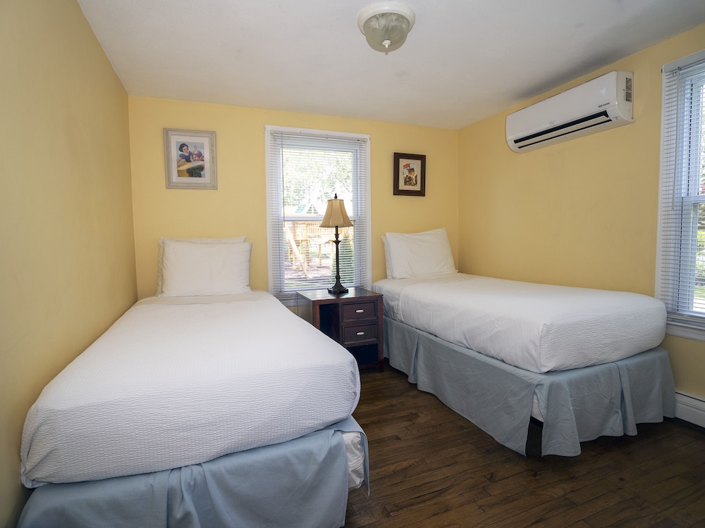 Hampton's Vacation Inn - photo 14