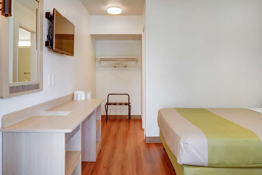 Motel 6 Eugene OR South Springfield - photo 12
