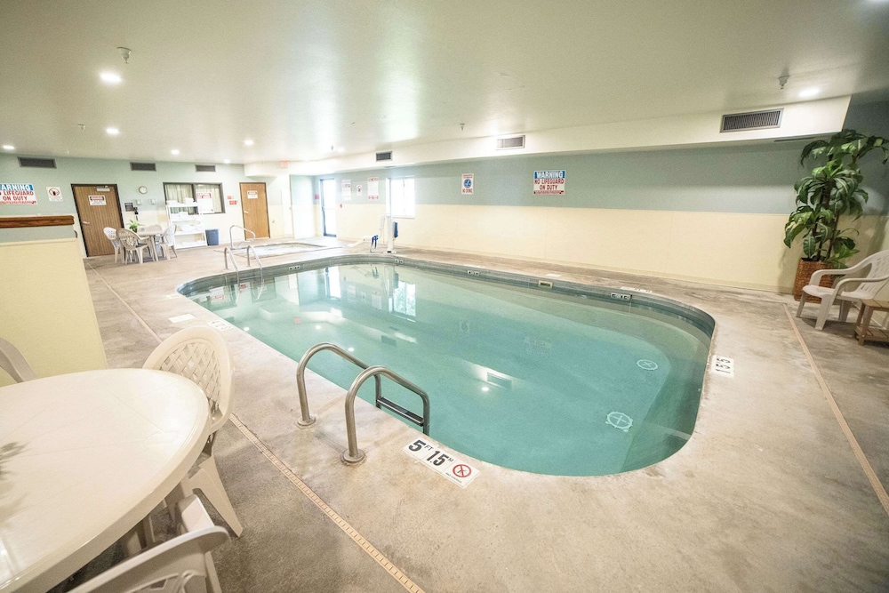 Quality Inn & Suites Watertown near Prairie Lakes Ice Arena - photo 59