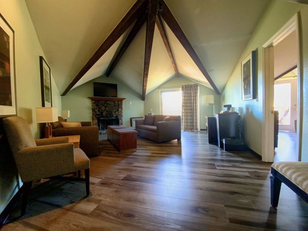 The Retreat on Charleston Peak - photo 33