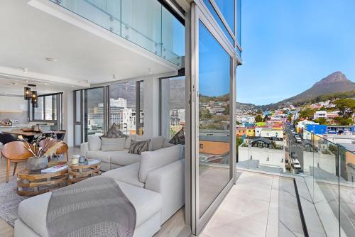 702 on Strand Cape Town Panoramic Mountain Views