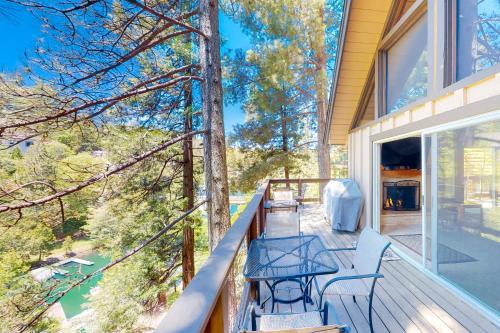Rocky Pines — Lake Arrowhead — photo 4