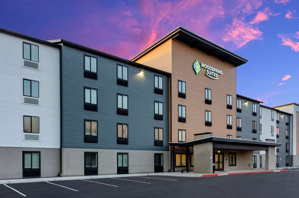 WoodSpring Suites Tacoma Lakewood - photo 4