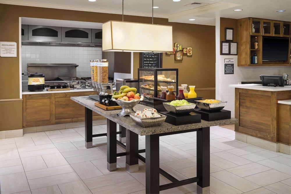 Hilton Garden Inn Houston Bush Intercontinental Airport - photo 22