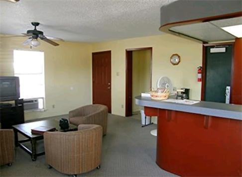 Comfort Executive Inn - photo 9