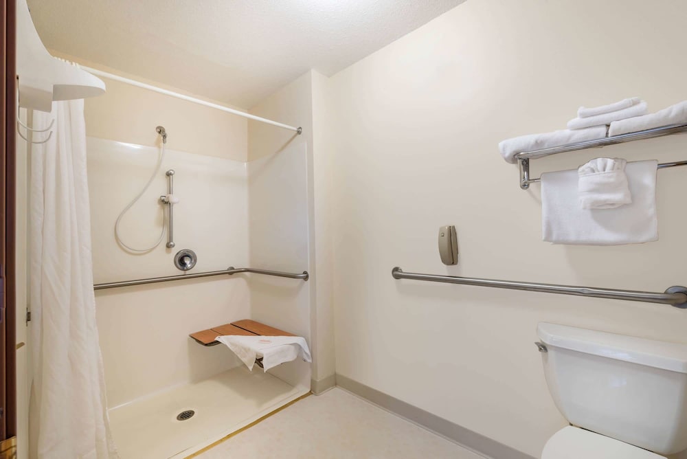 Comfort Inn & Suites Summerset Black Hills Area - photo 19