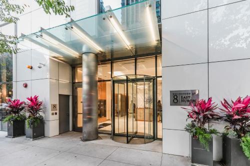 River N 1BR w Gym WD nr Mag Mile by Bluegound CHI 127 — 4-Star Luxury Hotel in Chicago, United States