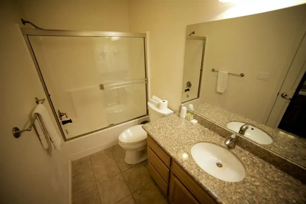 Hotel Charlotte Vacation Rentals - photo 50