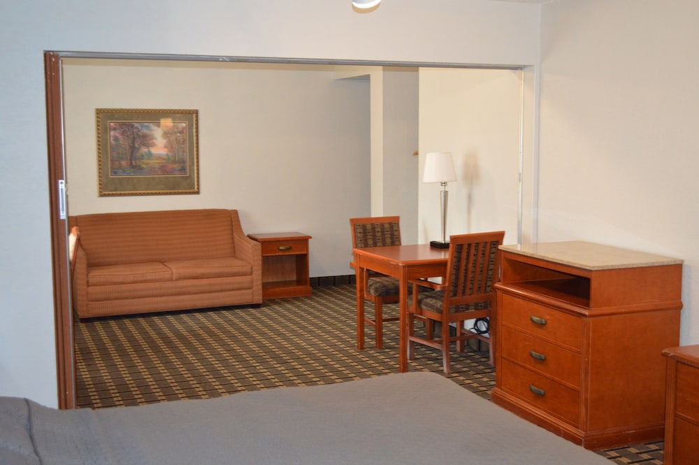 Americas Best Value Inn & Suites St. Cloud - photo 14