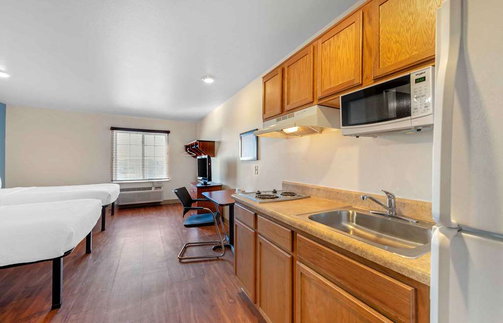 Extended Stay America Select Suites Colorado Springs Airport - photo 21